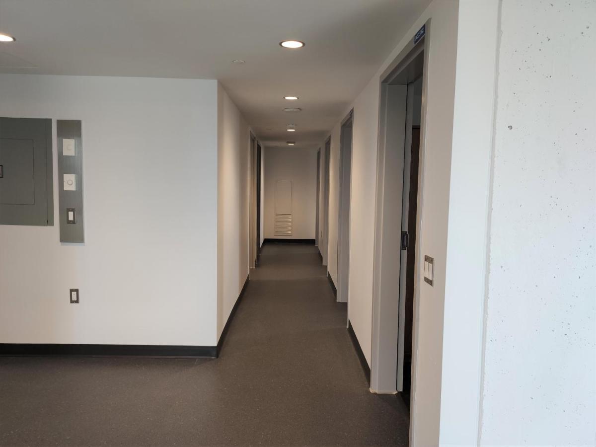 Toronto Metropolitan University-Daphne Cockwell Complex Residence Exterior photo
