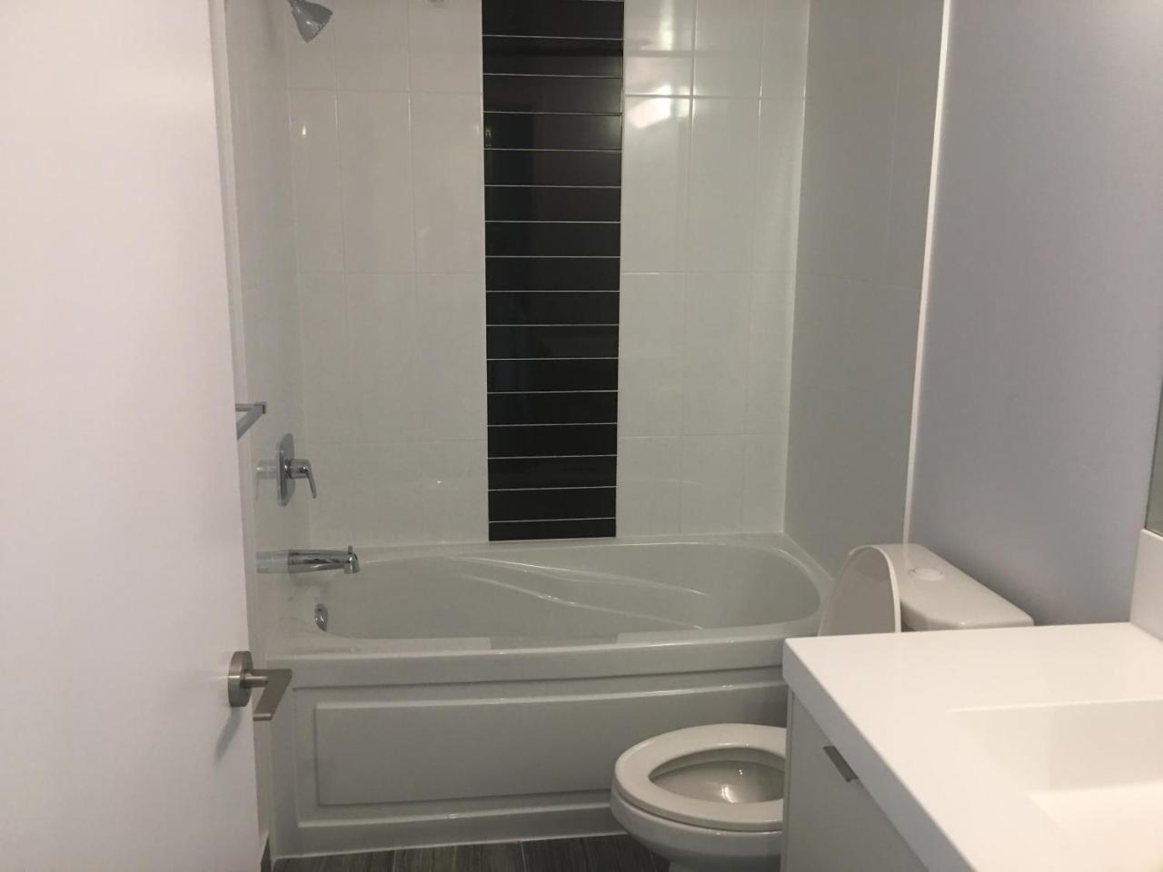 Toronto Metropolitan University-Daphne Cockwell Complex Residence Room photo
